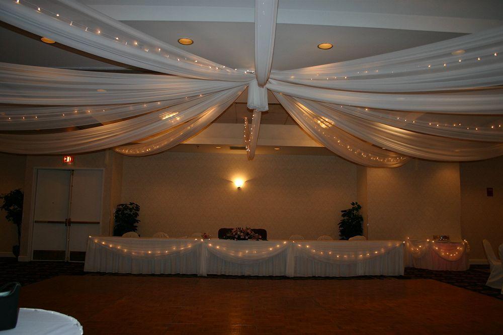 Westford Regency Inn & Conference Center Экстерьер фото
