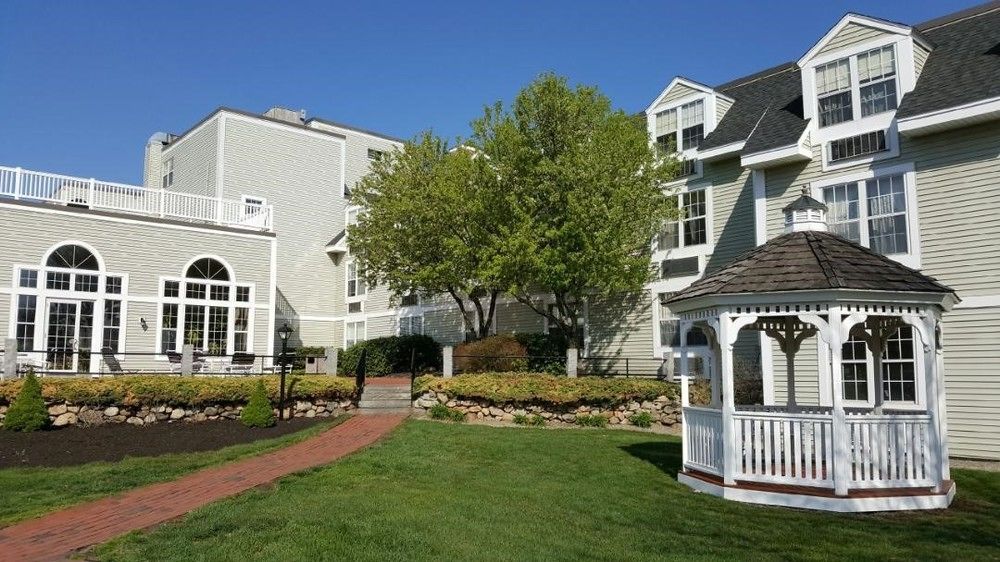 Westford Regency Inn & Conference Center Экстерьер фото